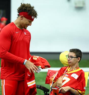 Patrick Mahomes Visits a Handful of Kids and Insists Their Dreams are  Within Reach